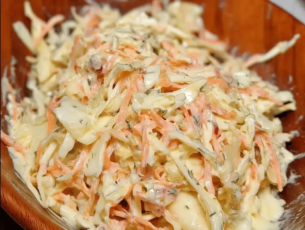 Super Creamy Coleslaw Salad: A Delicious Twist on a Classic
