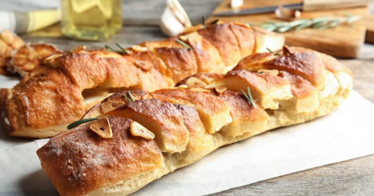 Rosemary & Roasted Garlic Artisan Bread