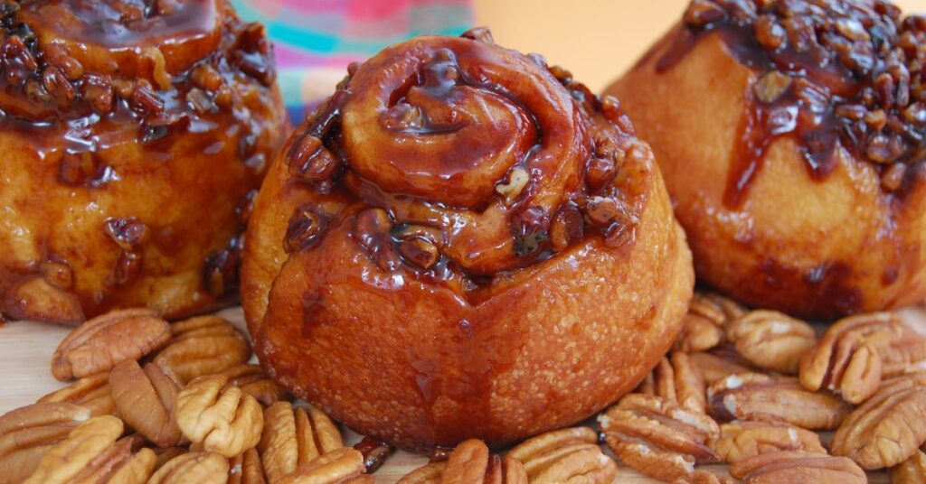 Hawaiian Rolls Sticky Buns